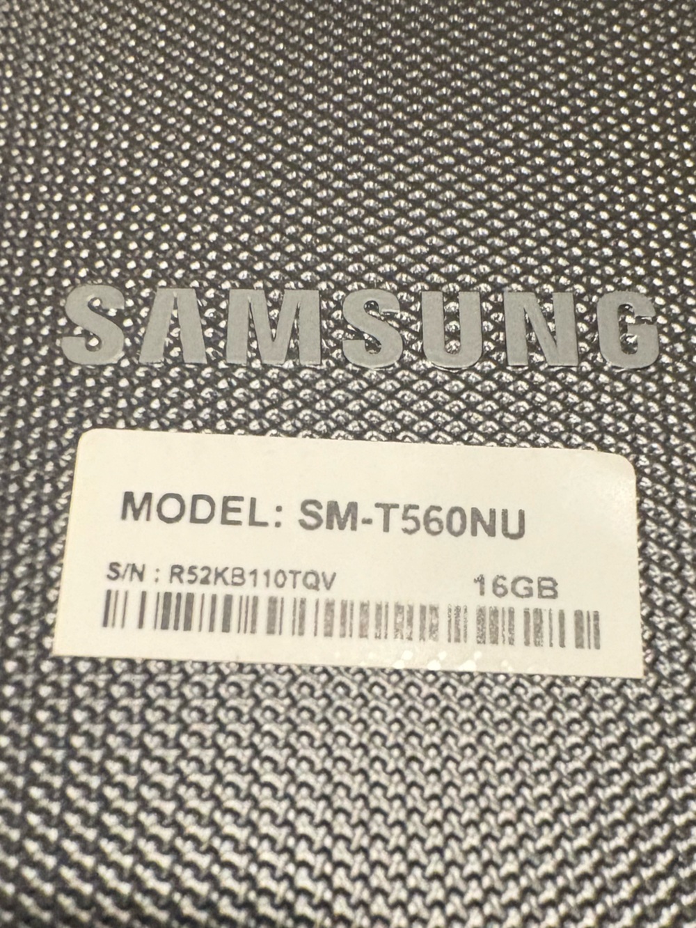 Samsung Tablet 9.6” - Picture 4 of 4